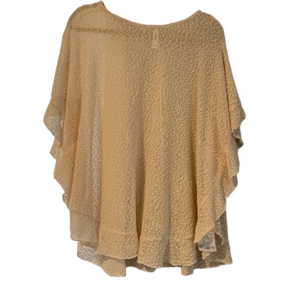 Honeyme ruffled poncho top size Small Medium NWT - Picture 2 of 7